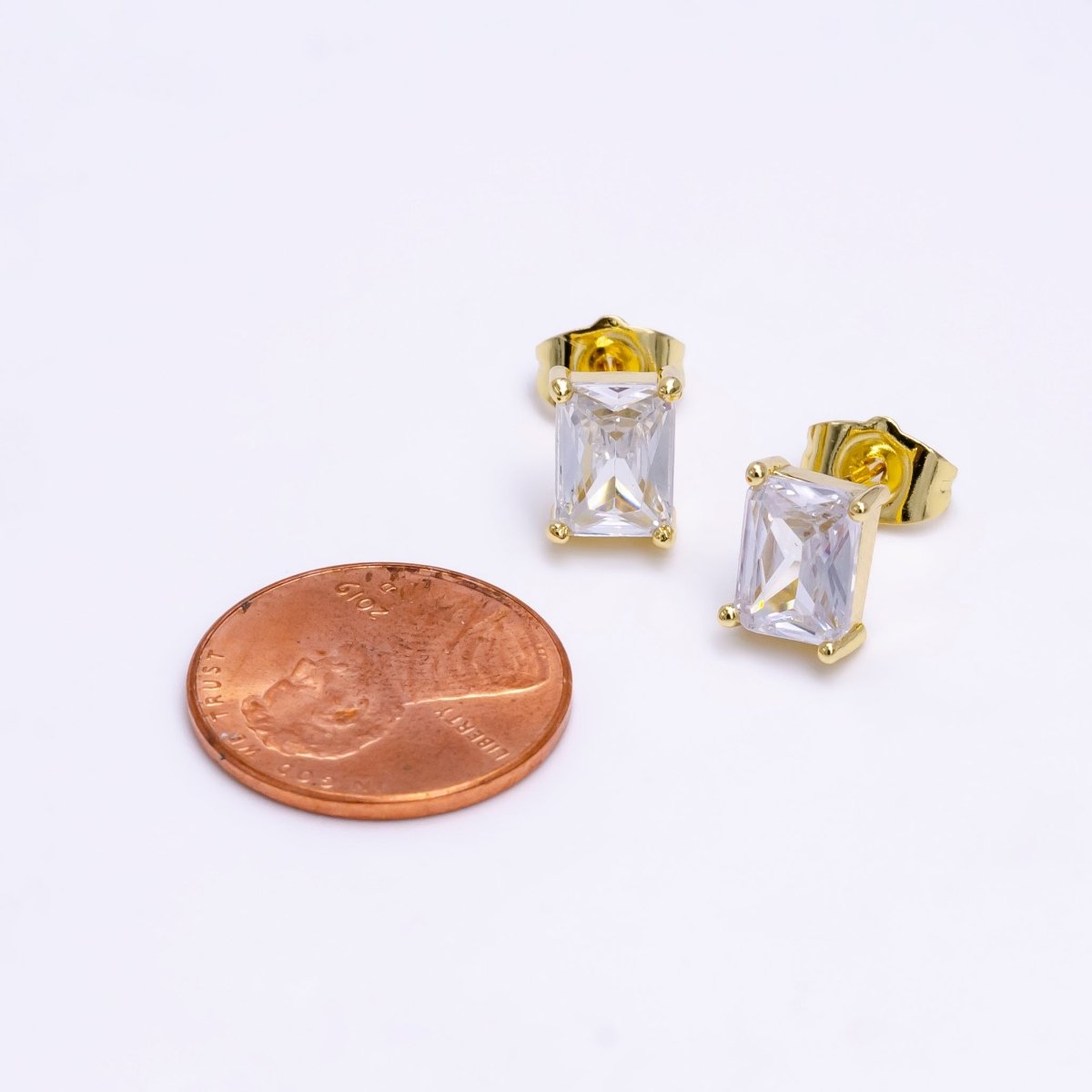 14K Gold Filled 8.3mm Clear Baguette CZ Stud Earrings | AE1014 - DLUXCA