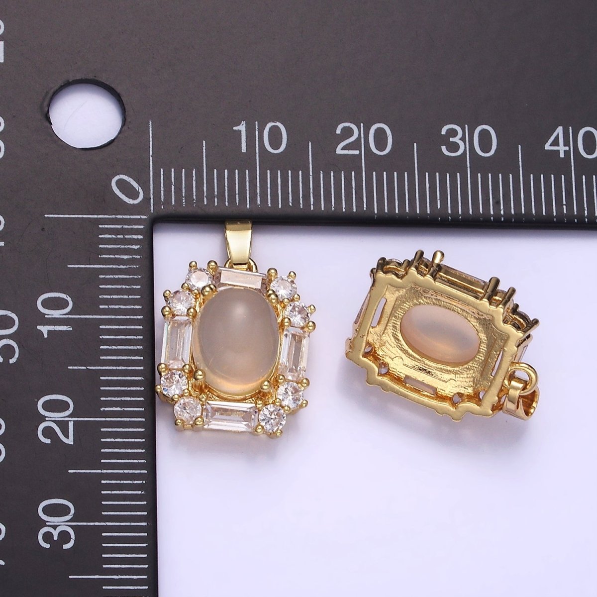 14K Gold Filled Cat Eye Baguette Lined Pendant | AA1181 - DLUXCA
