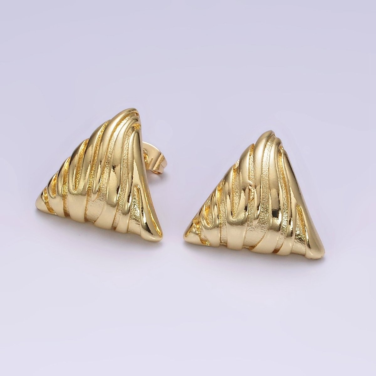 14K Gold Filled Curved Lined Textured Triangle Stud Earrings | V463 - DLUXCA