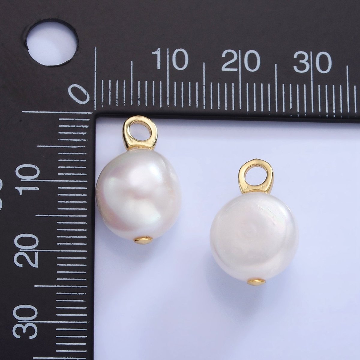 14K Gold Filled Freshwater Pearl Button Drop Pendant | P1715 - DLUXCA