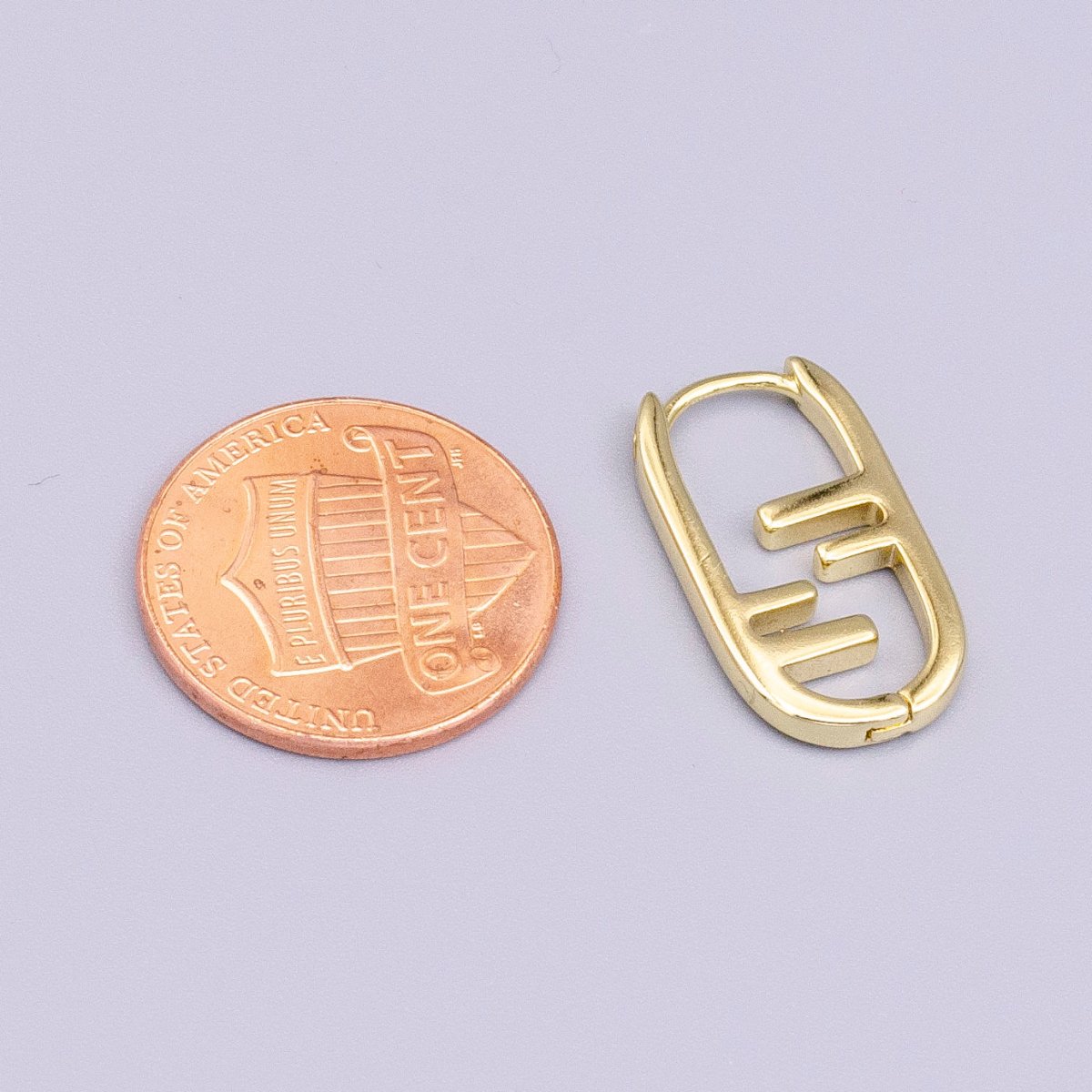 14K Gold Filled Geometric Bar Lined Oblong U-Shaped Hoop Earrings | Y-847 - DLUXCA