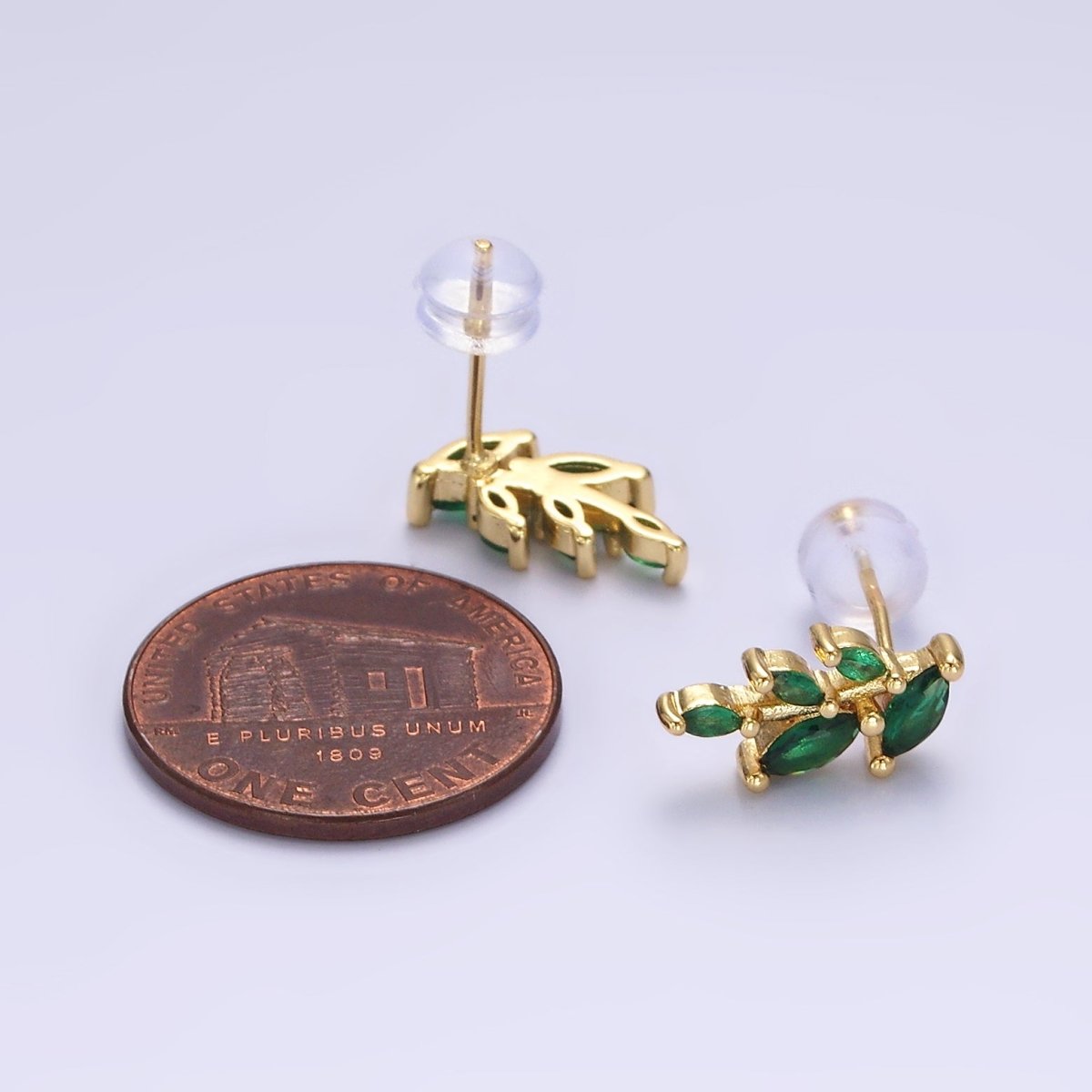 14K Gold Filled Green Marquise Leaf Stud Earrings | AE647 - DLUXCA