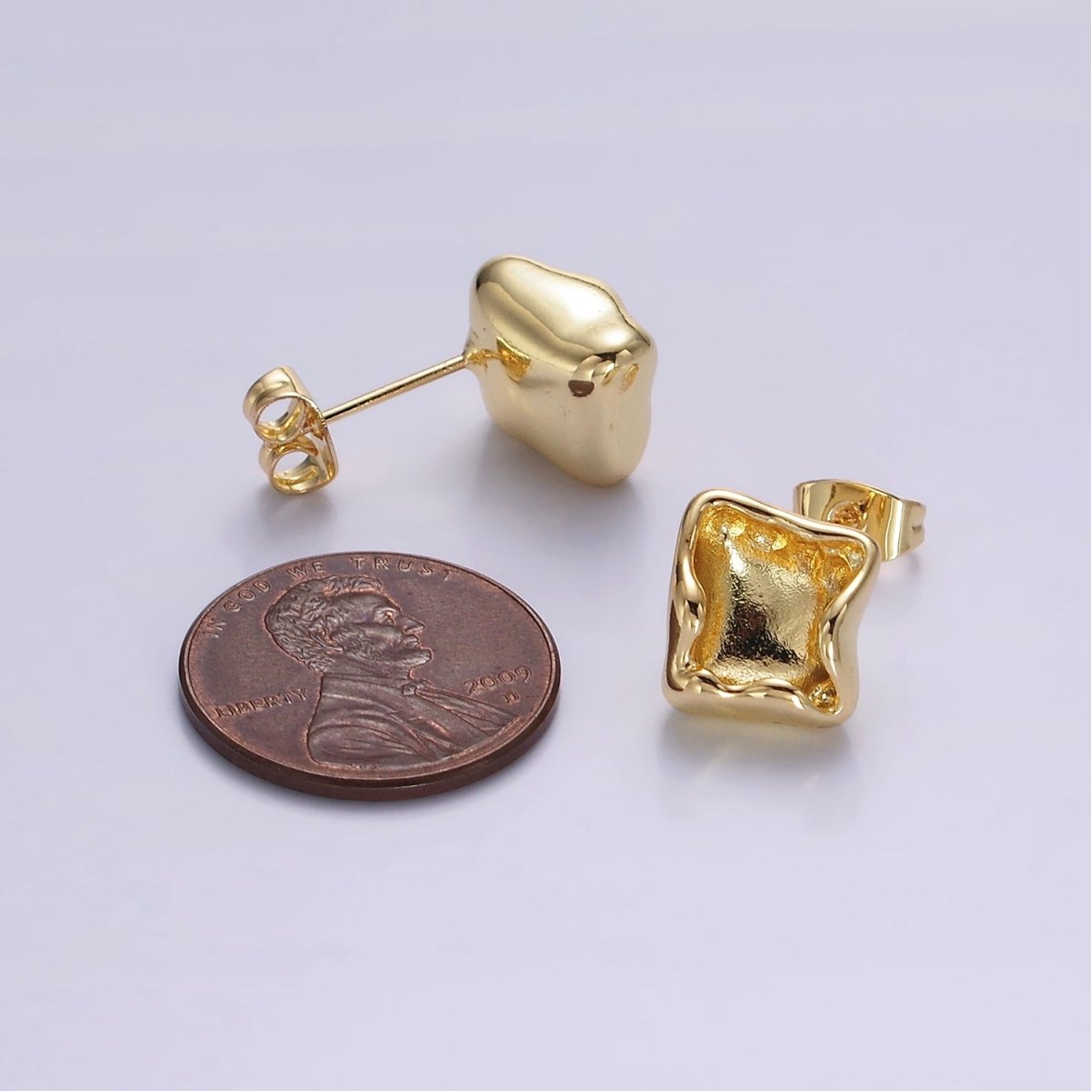 14K Gold Filled Molten Square Stud Earrings | V284 - DLUXCA