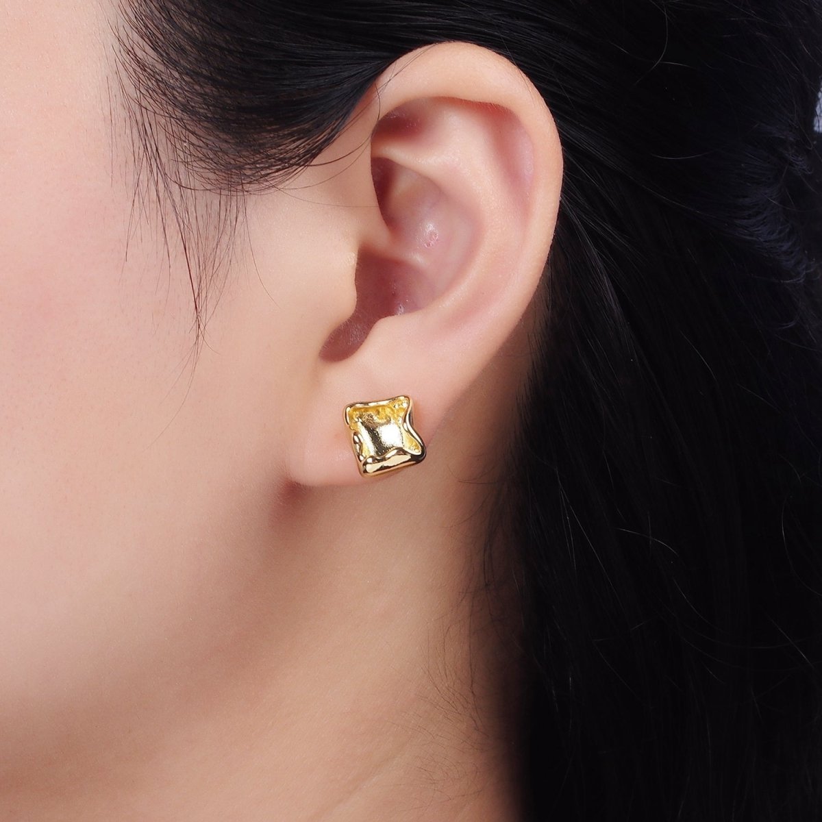 14K Gold Filled Molten Square Stud Earrings | V284 - DLUXCA