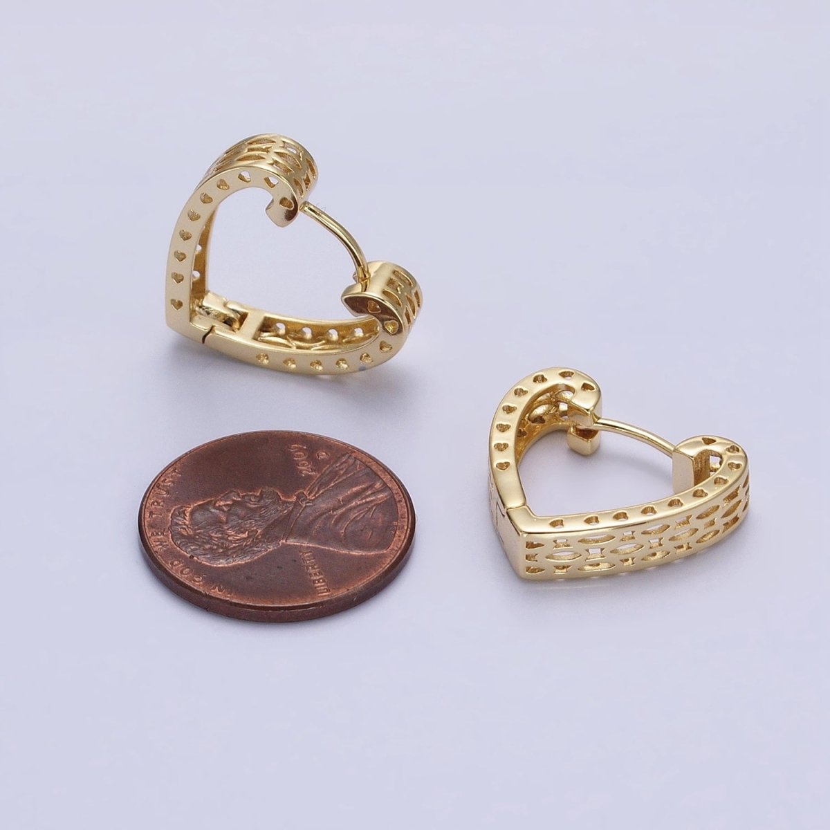 14K Gold Filled Oval Filigree Heart Geometric Huggie Earrings | AB1532 - DLUXCA