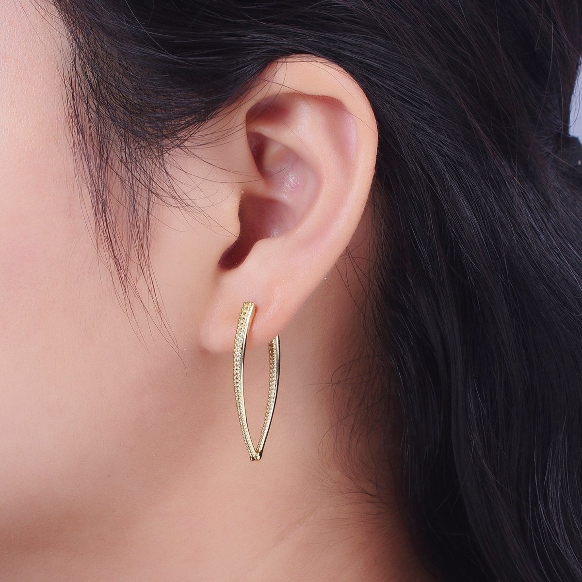 14K Gold Filled Sharp Oval Dotted Inside Out Sided Textured Earrings | V-029 - DLUXCA