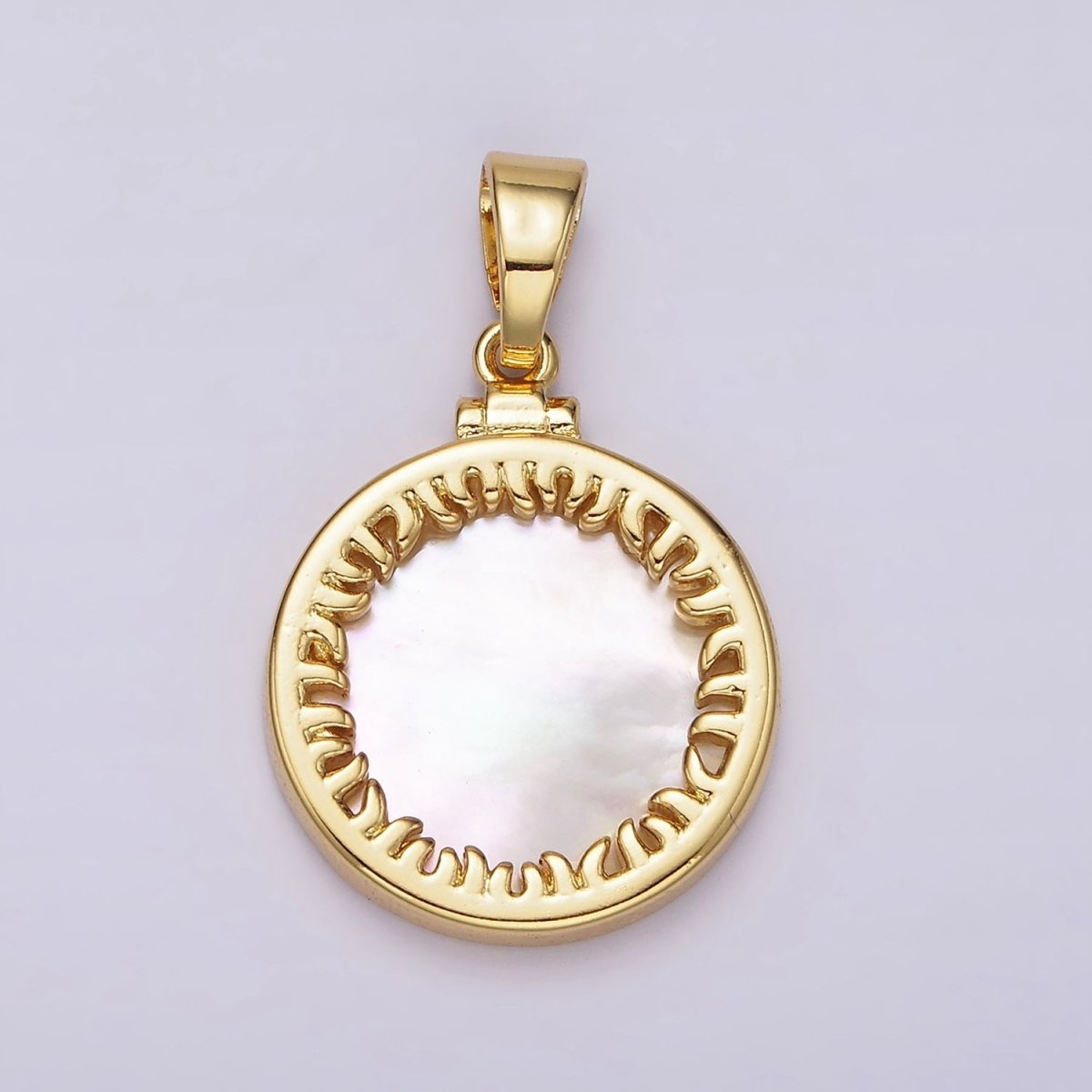 14K Gold Filled Shell Pearl Ray Bezel Pendant | AH033 - DLUXCA