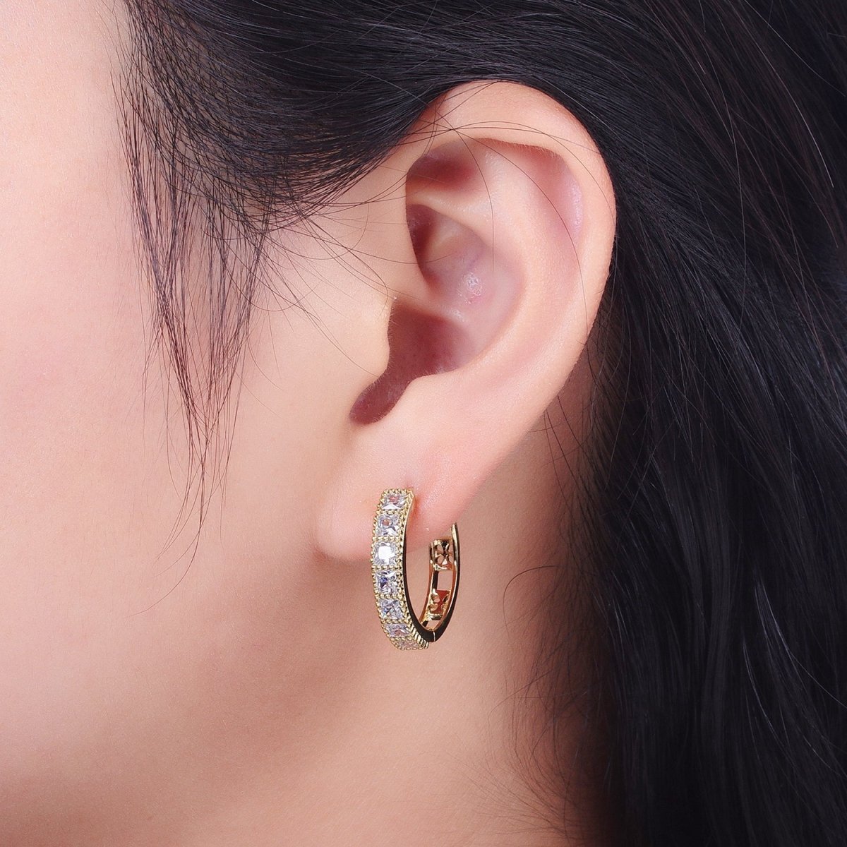 14K Gold Filled Square Baguette Lined 22mm Huggie Hoops Earrings | V-022 - DLUXCA