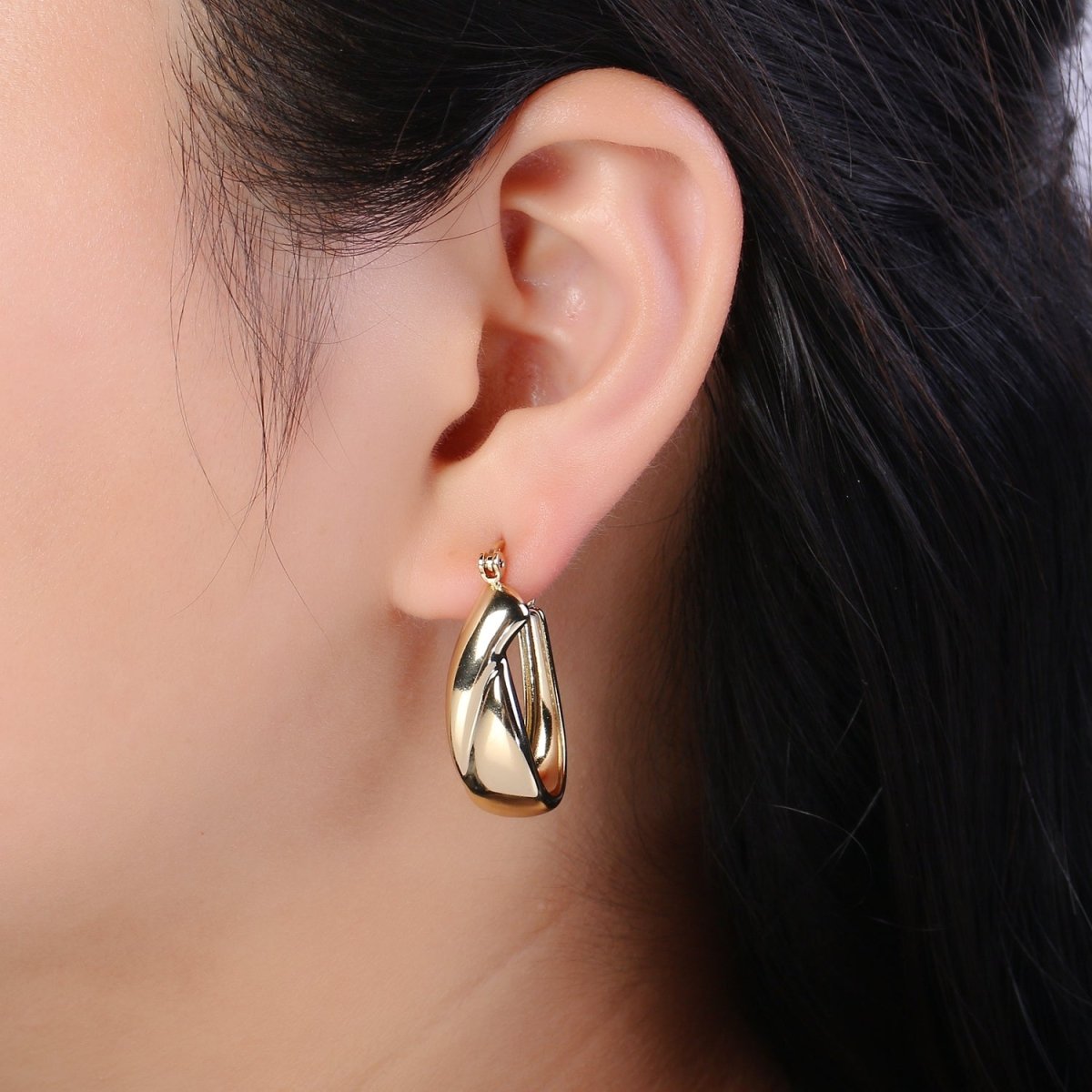 14K Gold Filled Thick Hoops - Gold Thick Hoop Earrings - Bold Thick Hoops - Light Weight Hoops P-090 - DLUXCA