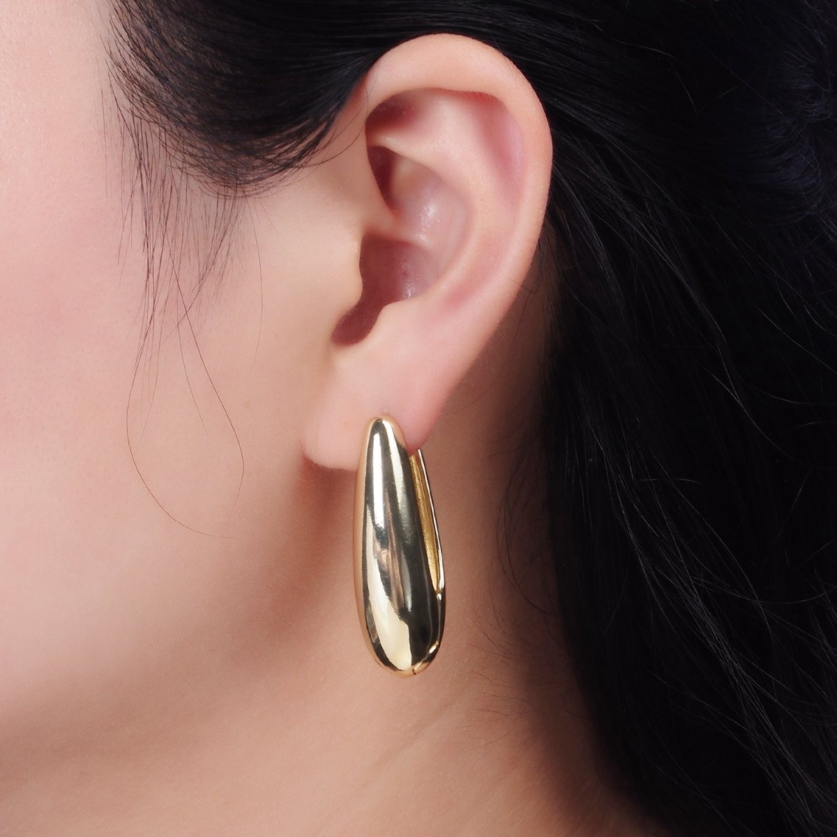 14K Gold Filled U-Shaped Oblong Dome Hoop Earrings | AE256 - DLUXCA