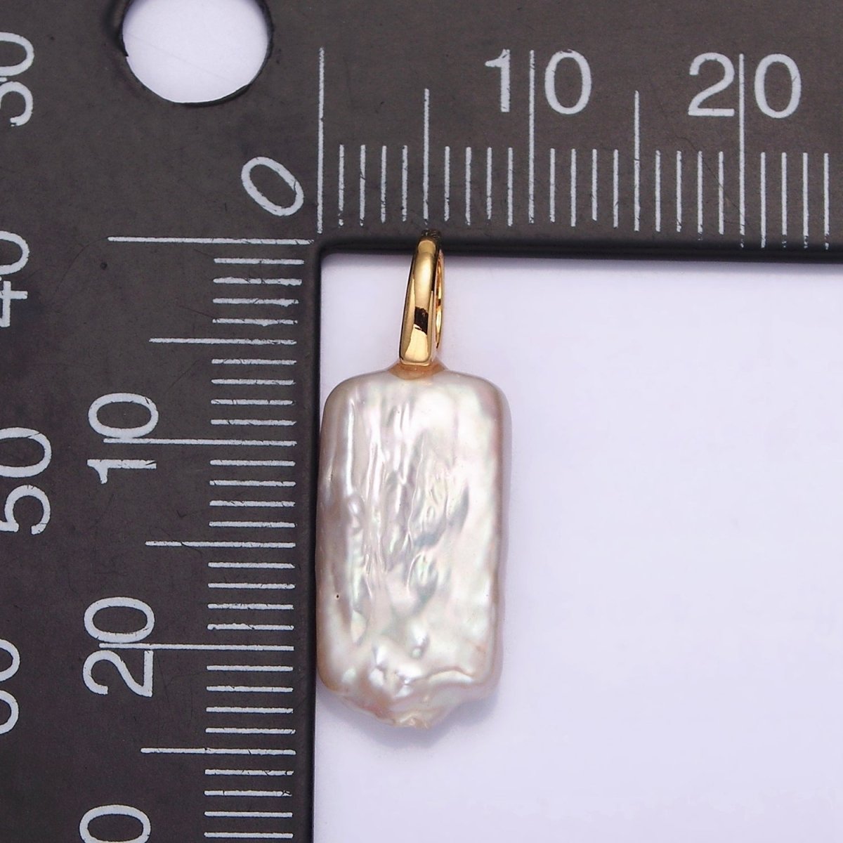 14K Gold Filled White Rectangular Biwa Freshwater Pearl Minimalist Pendant | P-1604 - DLUXCA