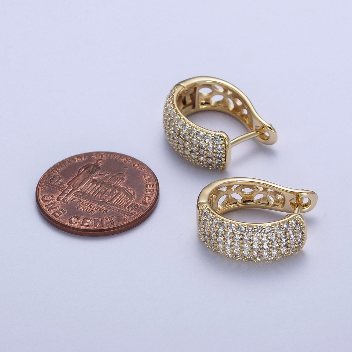 14K Gold Filled Wide Micro Paved CZ Filigree Curved Hoop Earrings | Y072 - DLUXCA