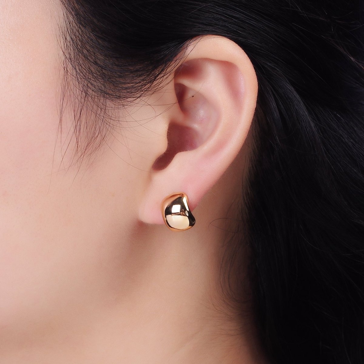 16K Gold Filled 12mm Wide Dome C-Shaped Cartilage Hoop Earrings | AE891 - DLUXCA