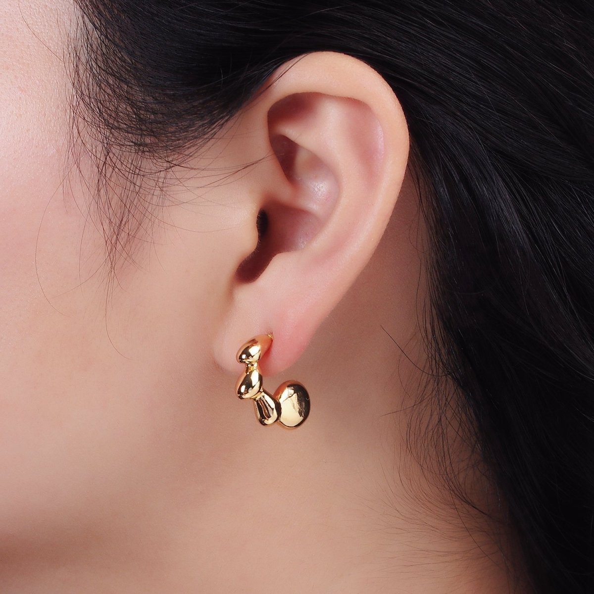 16K Gold Filled 20mm Molten Bubble Beaded C-Shaped Hoop Earrings | AE896 - DLUXCA
