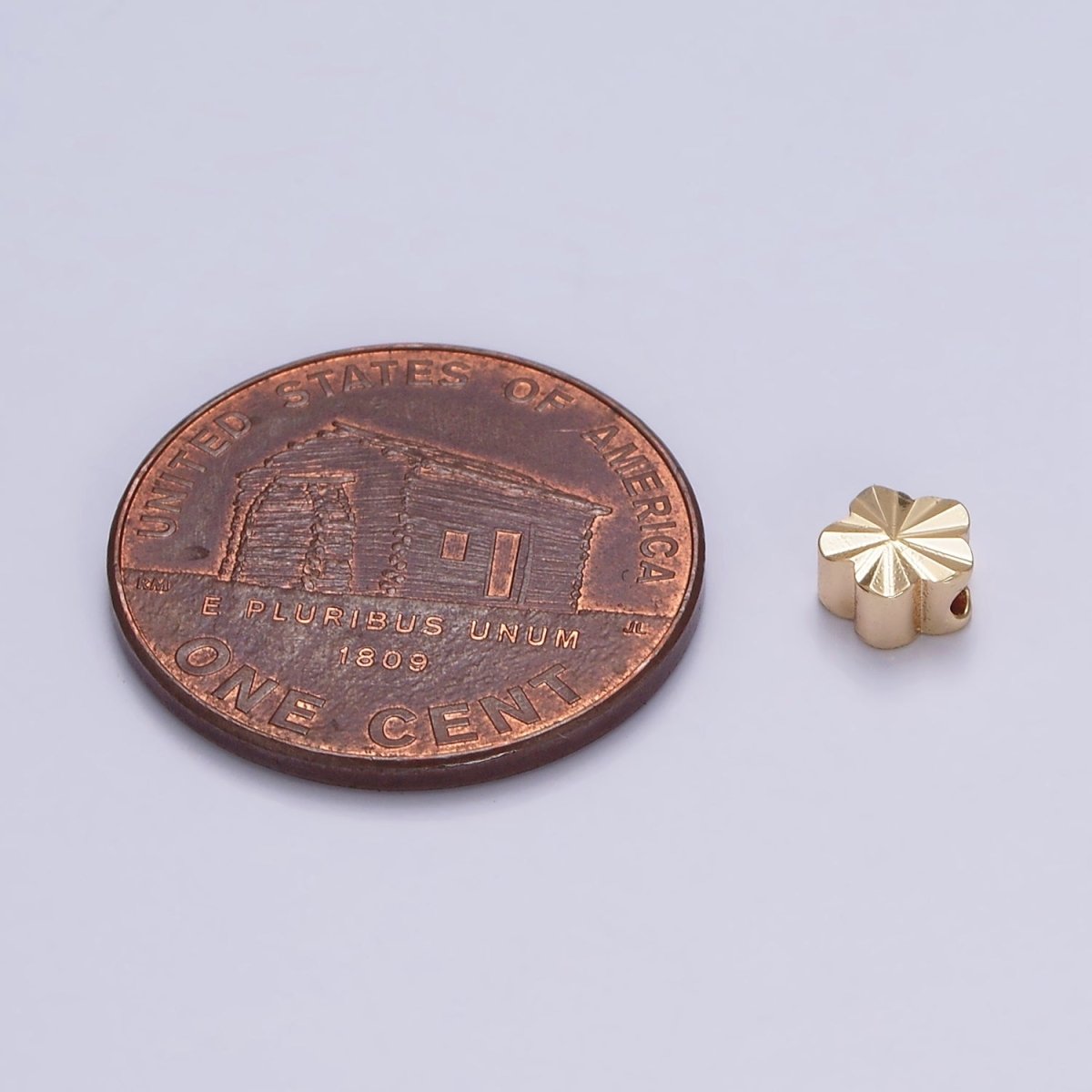 16K Gold Filled 5mm Sunburst Flower Bead | B-839 - DLUXCA