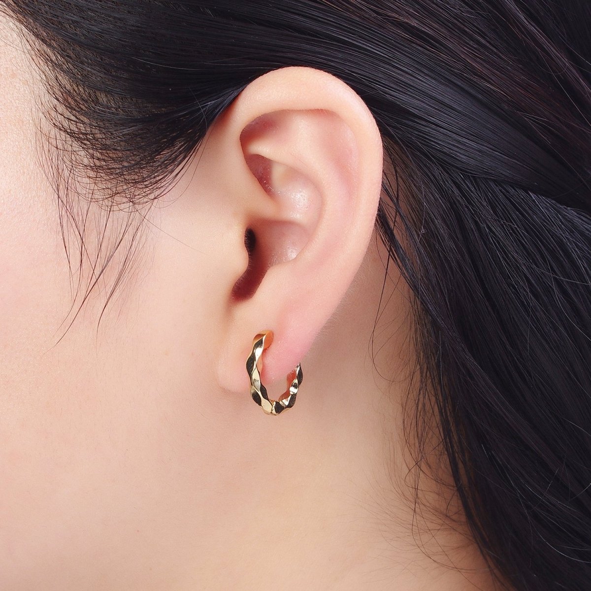 16mm Flat Twist Geometric Gold Huggie Hoops Earrings | X-831 - DLUXCA