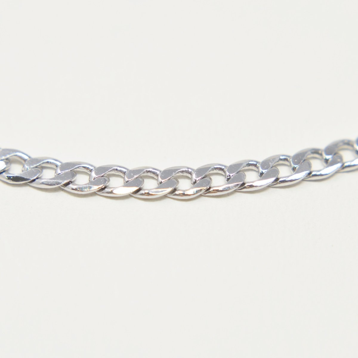 17.5 inch Silver Miami Cuban Curb Chain Necklace, White Gold Filled Curb Finished Necklace, 2.5mm Curb Necklace w/ Spring Ring | CN-1013 Clearance Pricing - DLUXCA