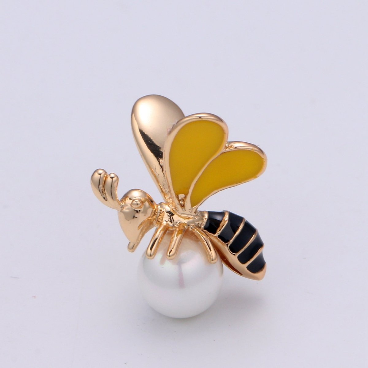 18k Gold Filled Bee Pendant Gold Bumble Bee Charm, Honey Bee Charm with Pearl for Necklace Supplies Component E-133 - DLUXCA