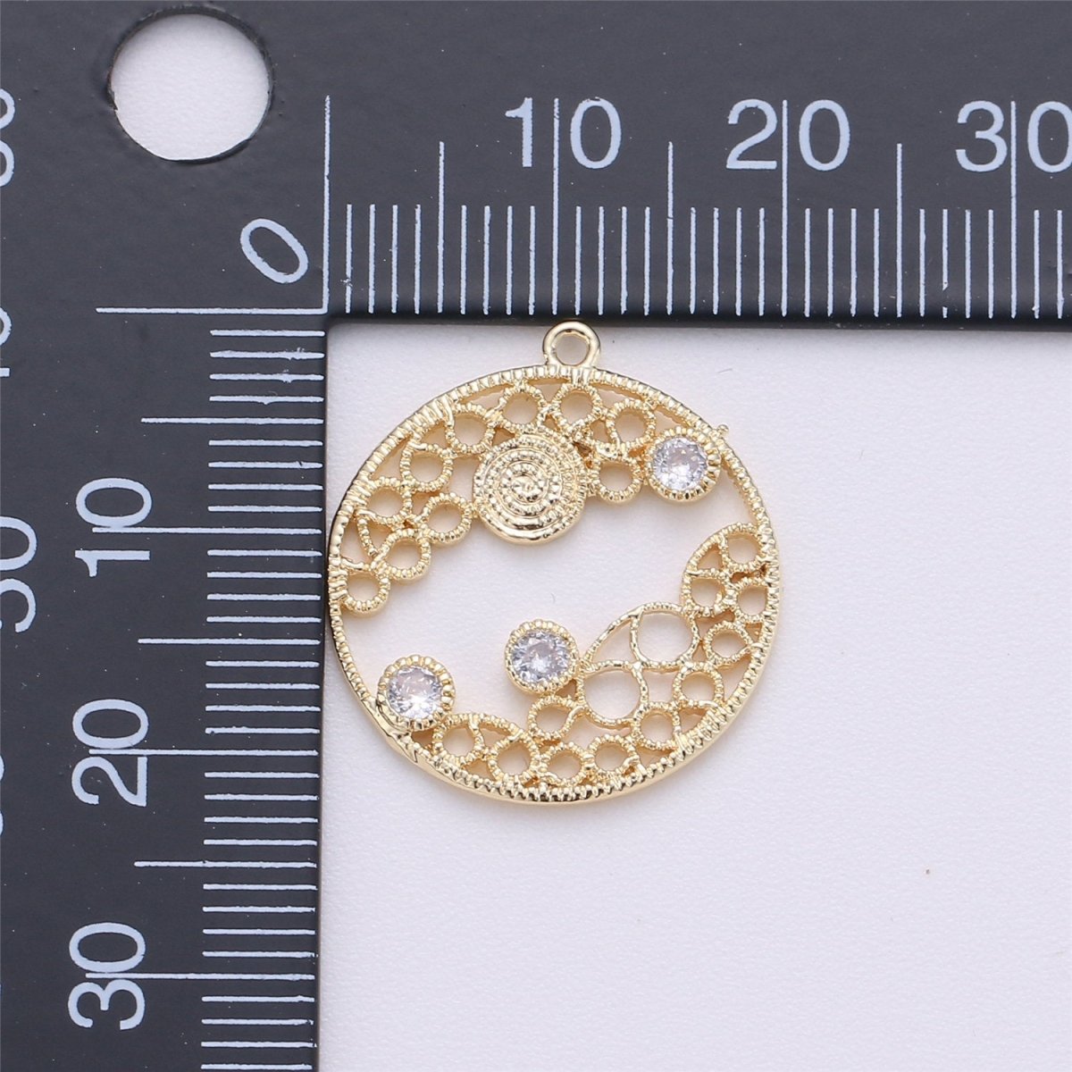 18K Gold Filled Honeycomb Charm Circle Shape Round Pendant Necklace Charm for Bracelet earring Jewelry Making Micro pave charmC-301 - DLUXCA