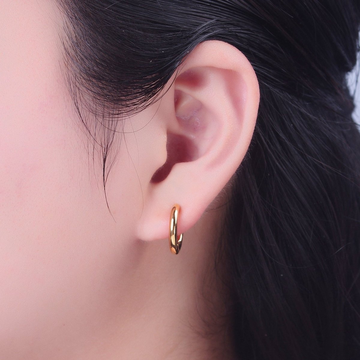 18K Gold Filled Huggie Hoop Earrings for Women Lever back Earrings Dainty Minimalist Jewelry W-706 - DLUXCA