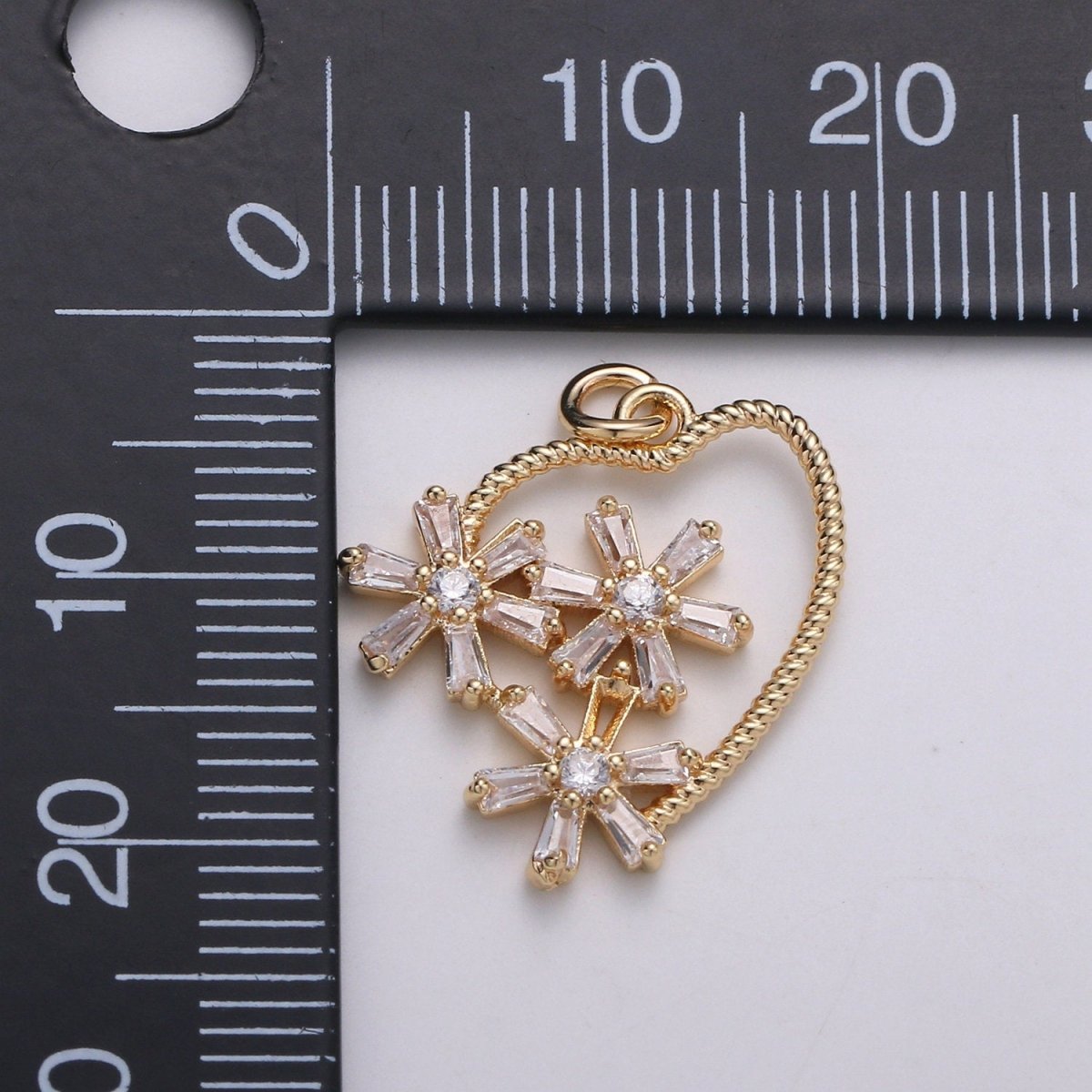 1pc 24K Gold Filled Baguette CZ Flowery Heart Pendant Charm, Daisy Hearts CZ Charm, Gold Filled Twist Rope Heart Pendant, For DIY Jewelry - DLUXCA