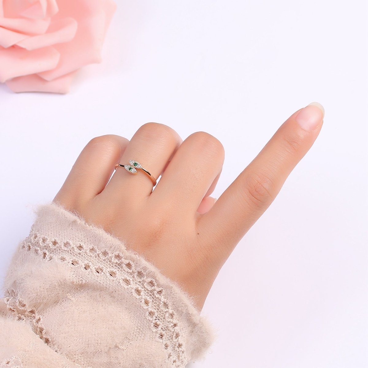 1pc End-to-end Crystal Eye on Golden Circle Ring CZ Gold Filled Geometric Casual Ring Jewelry O-954 - DLUXCA