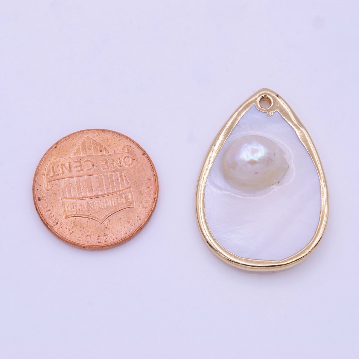 1pc Wholesale Natural Mother of Pearl Charm Abstract Tear Drop Pear Shape Aprox 20x29mm, Gold / Silver Frame Charm P-1839 P-1840 - DLUXCA