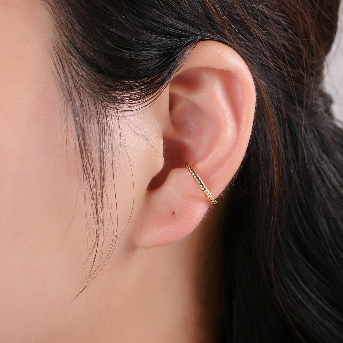 1x Gold Filled Earring Simple Ear Cuff, Twisted ear cuff, Dainty ear cuff no piercing, gold ear cuff, Minimalist earring Jewelry AI-119 - DLUXCA