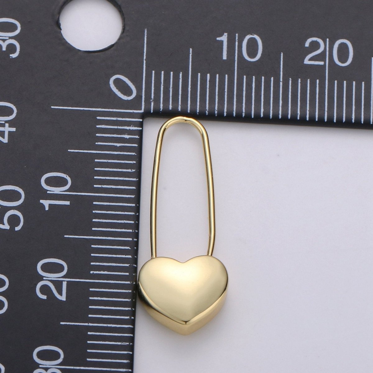 24K Dangle Heart Earrings - Heart Earrings - Gold Dangle - Simple Everyday Earrings 18mm - DLUXCA