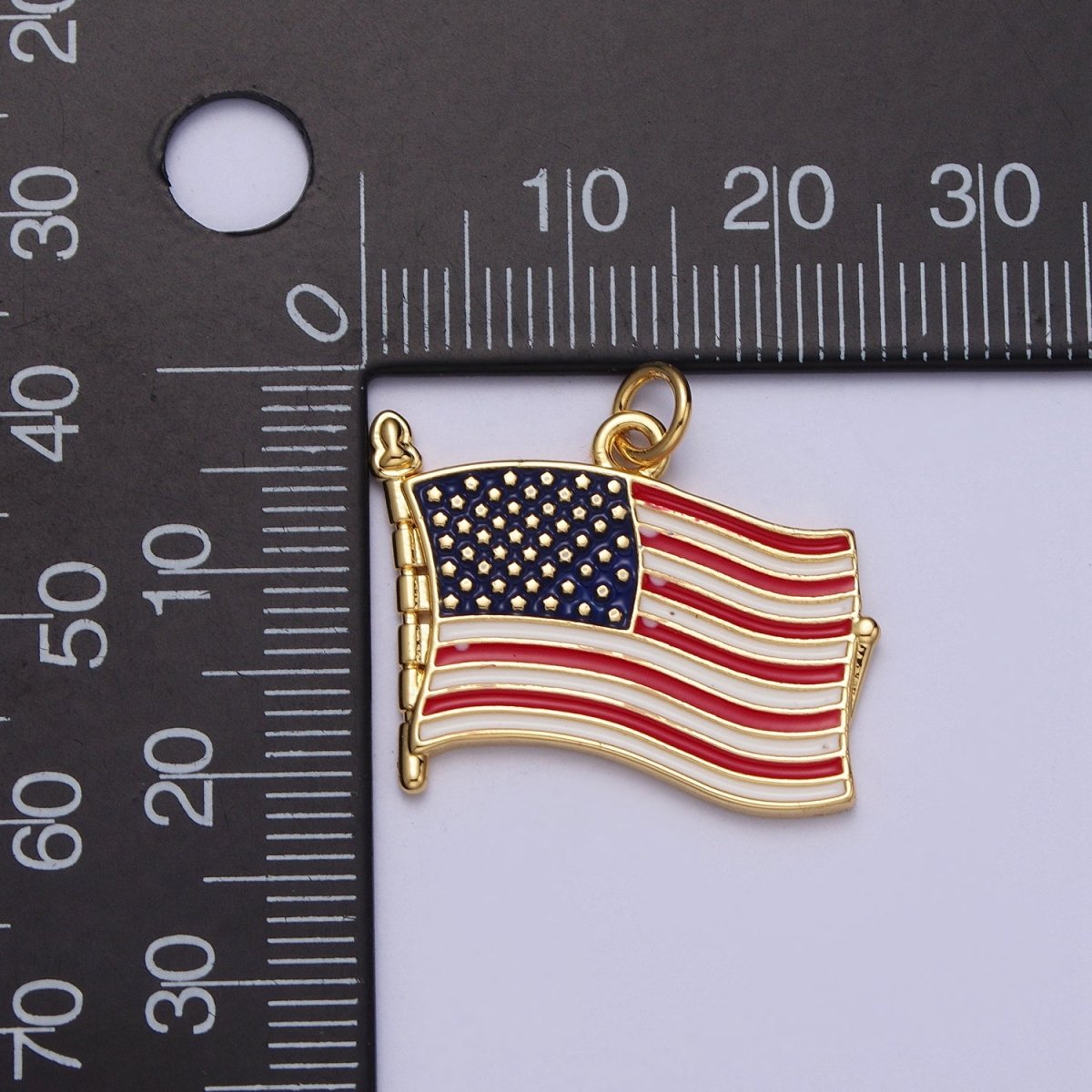 24K Gold Filled American Flag USA Independence Enamel Pendant E-436 - DLUXCA