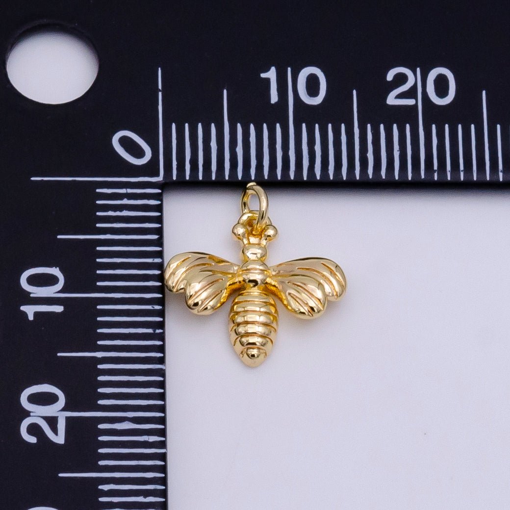 24k Gold Filled Bee Pendant Charm, Insect Bug Pendant Charm, Gold Filled Animal Pendant, For DIY Jewelry C-819 - DLUXCA