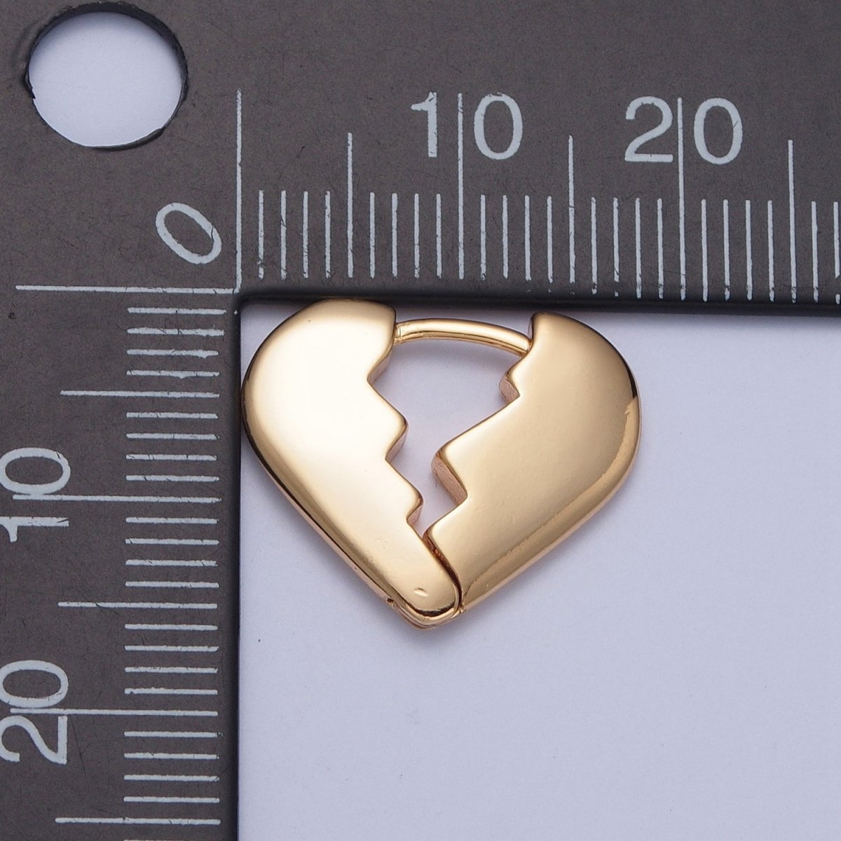 24K Gold Filled Broken Heart Heartbroken Love Huggie Hoop Earrings P-424 - DLUXCA