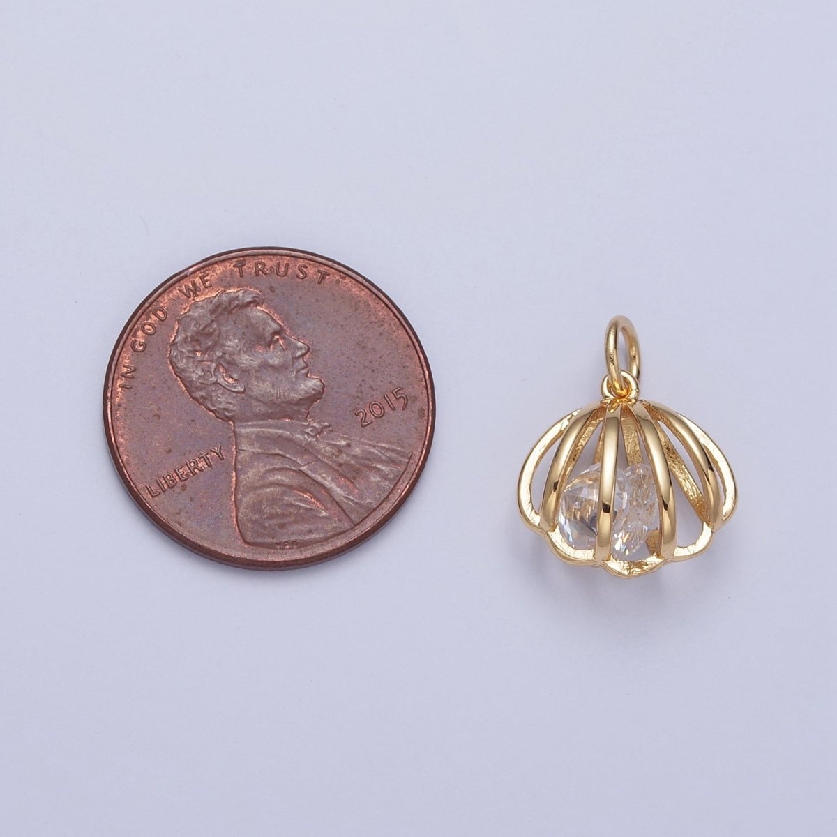 24K Gold Filled Clam Seashell Charm with Cubic Zirconia Inside | X-090 - DLUXCA