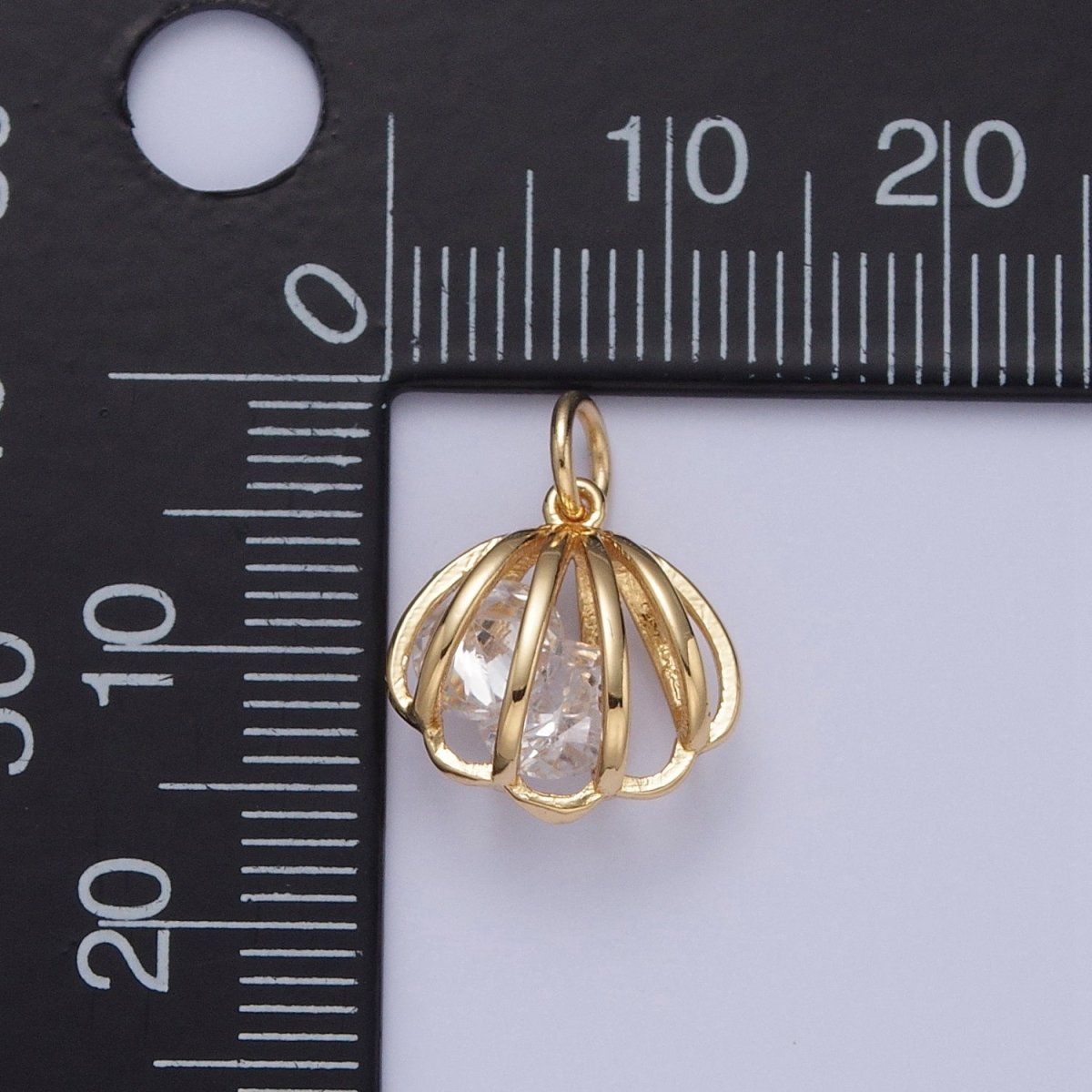 24K Gold Filled Clam Seashell Charm with Cubic Zirconia Inside | X-090 - DLUXCA