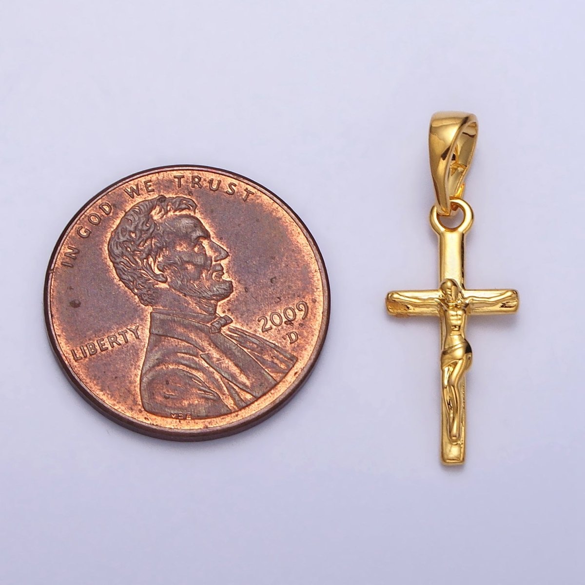 24k Gold Filled Cross Pendant Crucifix Charm Jesus on the Cross AA-021 - DLUXCA