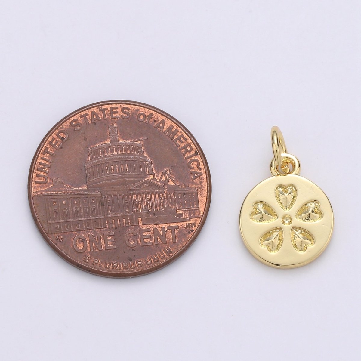 24K Gold Filled Five Leaf Clover Coin Charm D-918 - DLUXCA