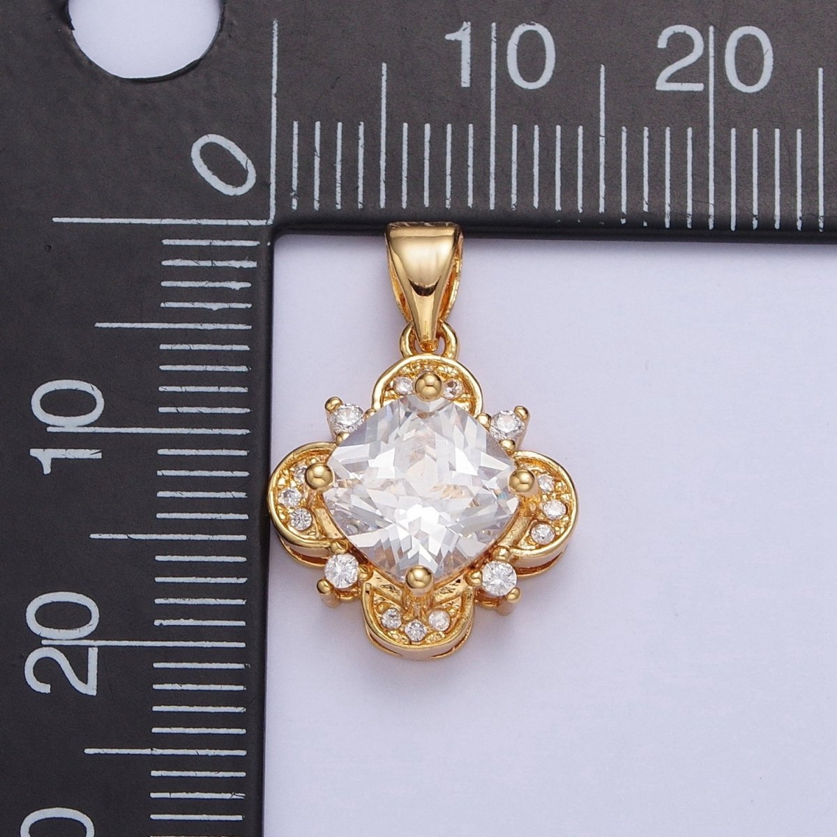 24K Gold Filled Four Leaf Lucky Clover with Clear Cubic Zirconia CZ Pendant For Jewelry Making X-450 - DLUXCA