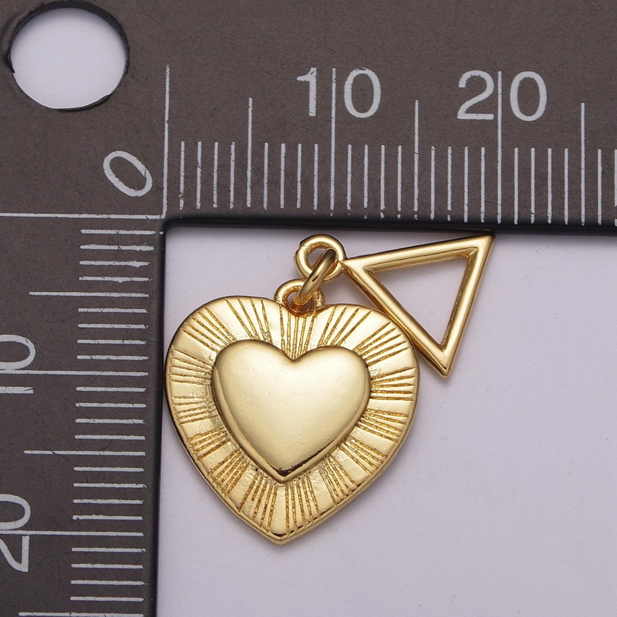 24K Gold Filled Heart Charm Sun Ray Love Pendant for Necklace Bracelet Component | M-889 - DLUXCA