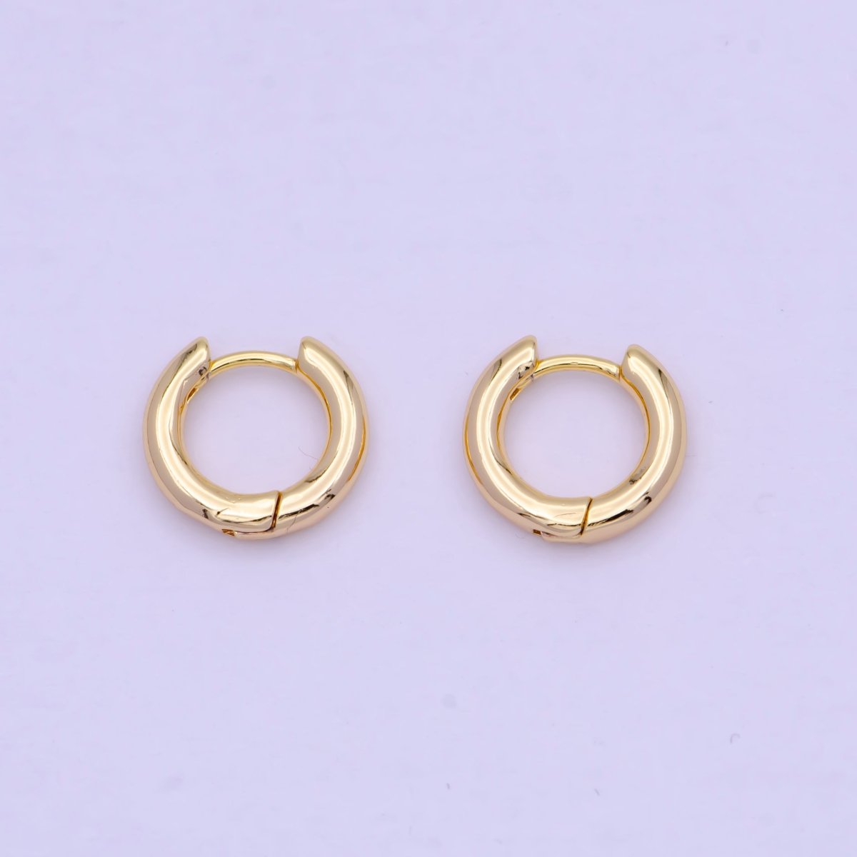 24K Gold Filled Minimalist 11mm Huggie Hoop Earrings | T-141 - DLUXCA