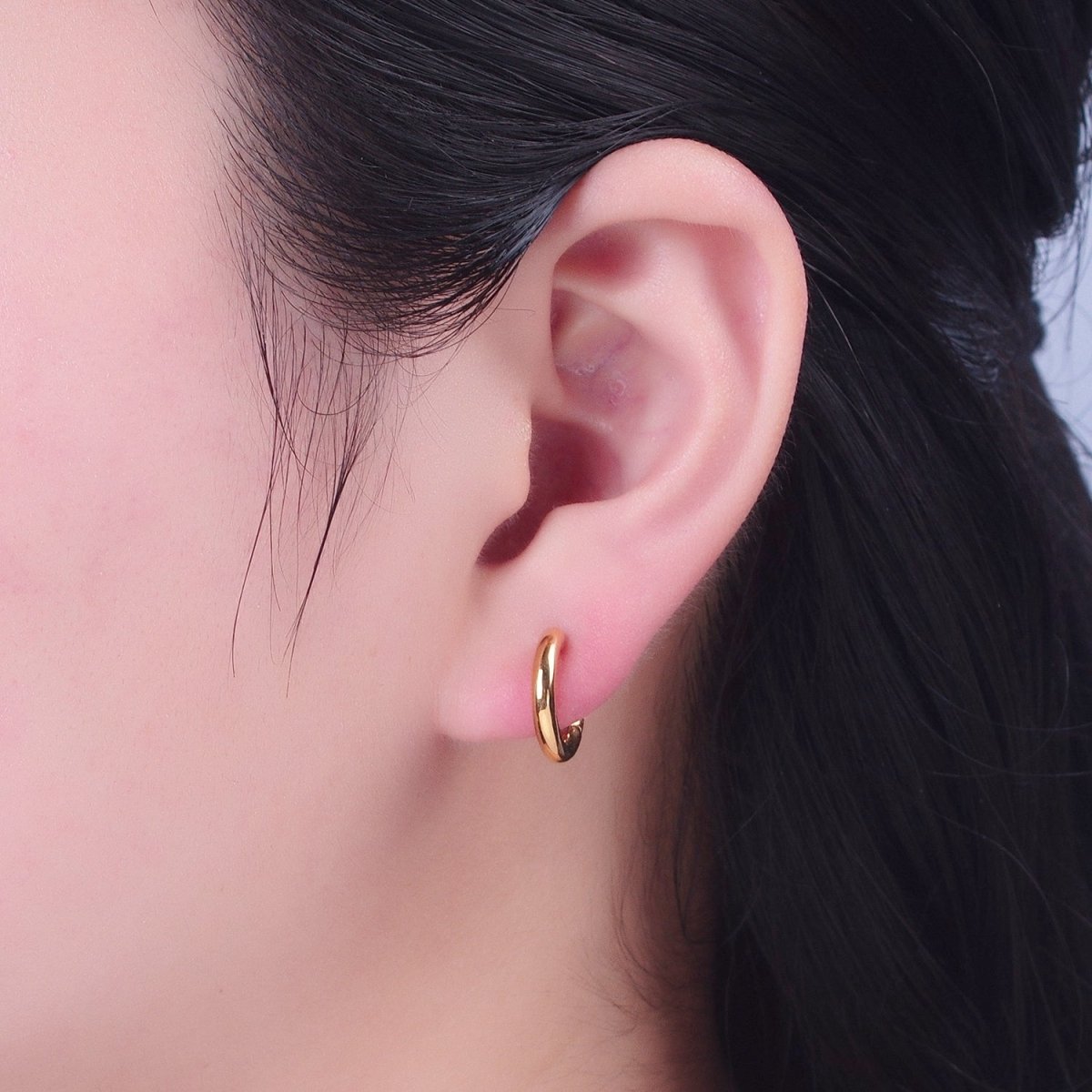 24K Gold Filled Minimalist 13mm / 15mm Huggie Hoop Earrings | P-408 P-409 - DLUXCA