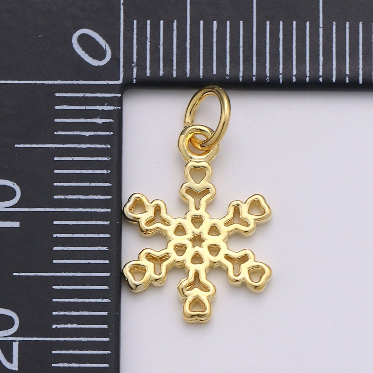 24K Gold Filled Snowflake Charm E-015 - DLUXCA