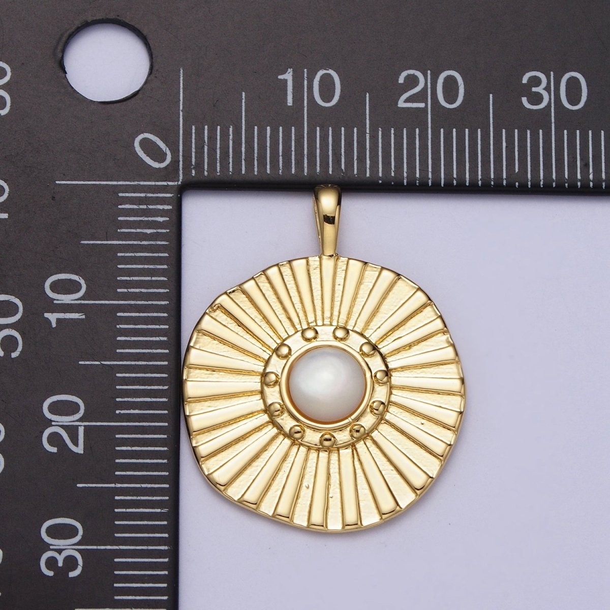 24K Gold Filled Sun Beam White Pearl Round Textured Pendant H-327 - DLUXCA