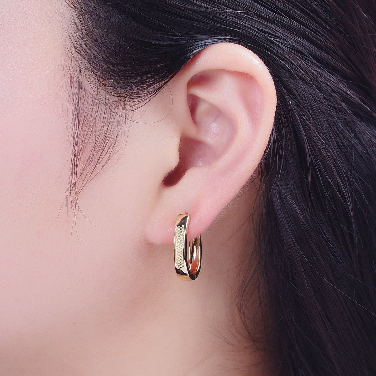 24K Gold Filled Textured Dotted U Shaped Huggie Oblong Hoop Earrings T-039 - DLUXCA