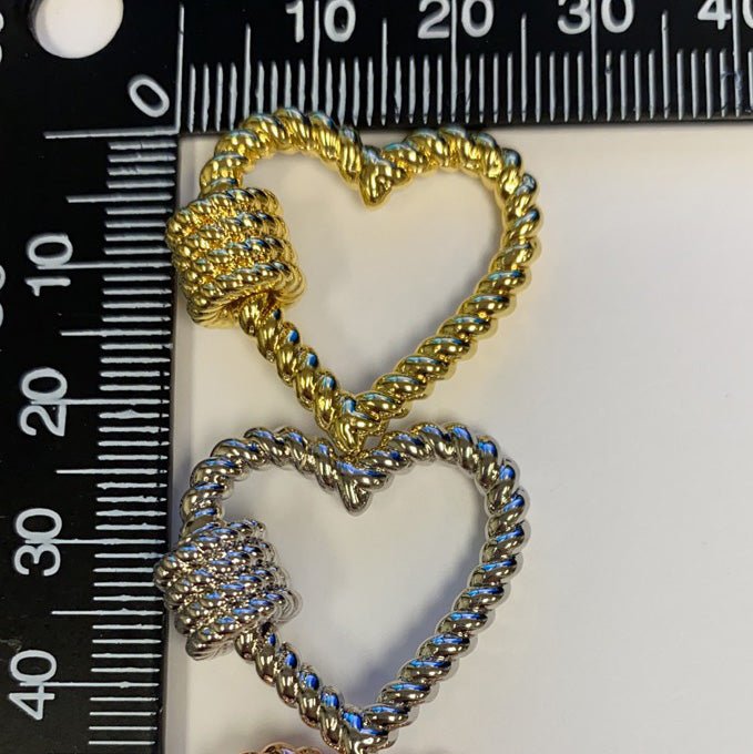 24K Gold-Plated Heart Carabiner, Rope Design, Circle Screw Clasp, Gold, Rose Gold, and Silver Color Options - DLUXCA