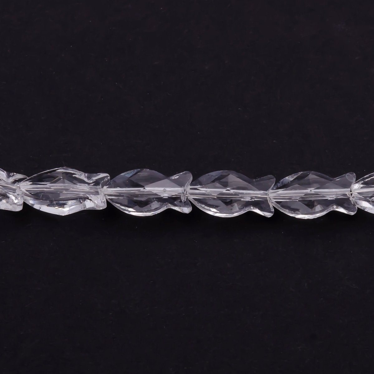 50 Clear Crystal Fish Beads, 14mm Animal Beads Beads, Jewelry Supplies - DLUXCA