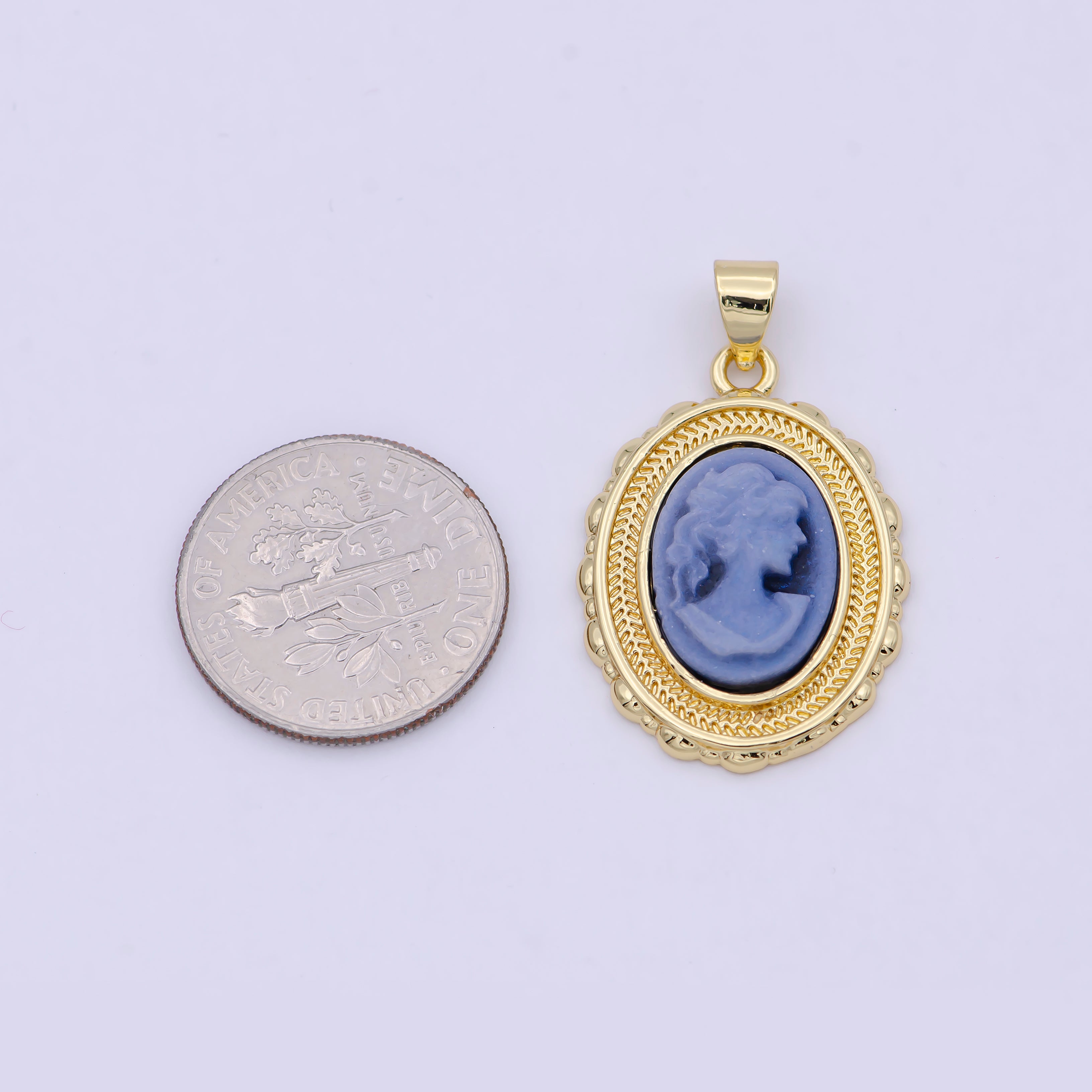 Dainty Blue Agate cameo pendant woman Italian cameo jewelry Charm Vintage Jewelry N-585 - DLUXCA