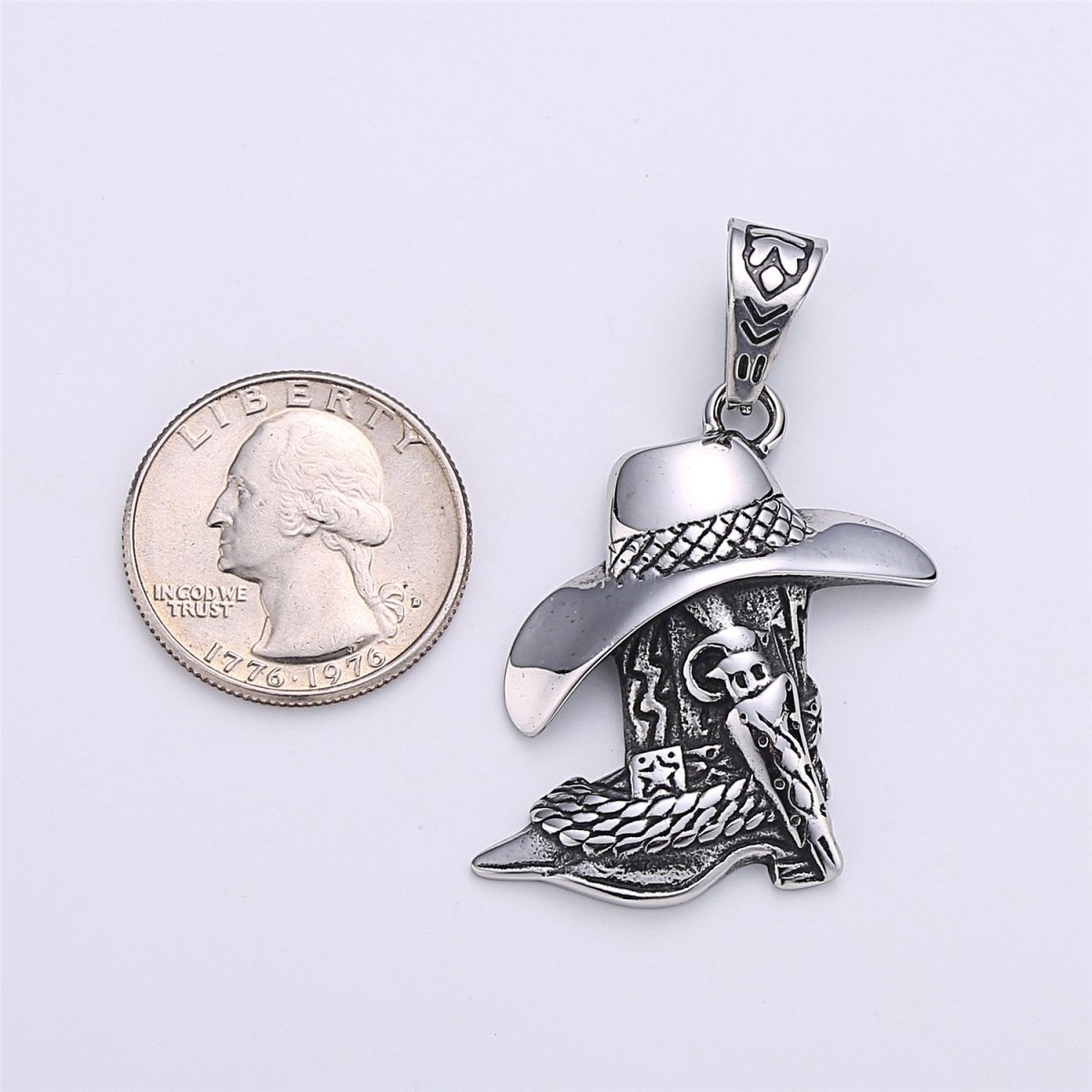 Antique Silver Cowboy Hat Charm Cowboy Boot Pendant for Men Jewelry Making Western Old Wild West Inspired Jewelry J-701 - DLUXCA