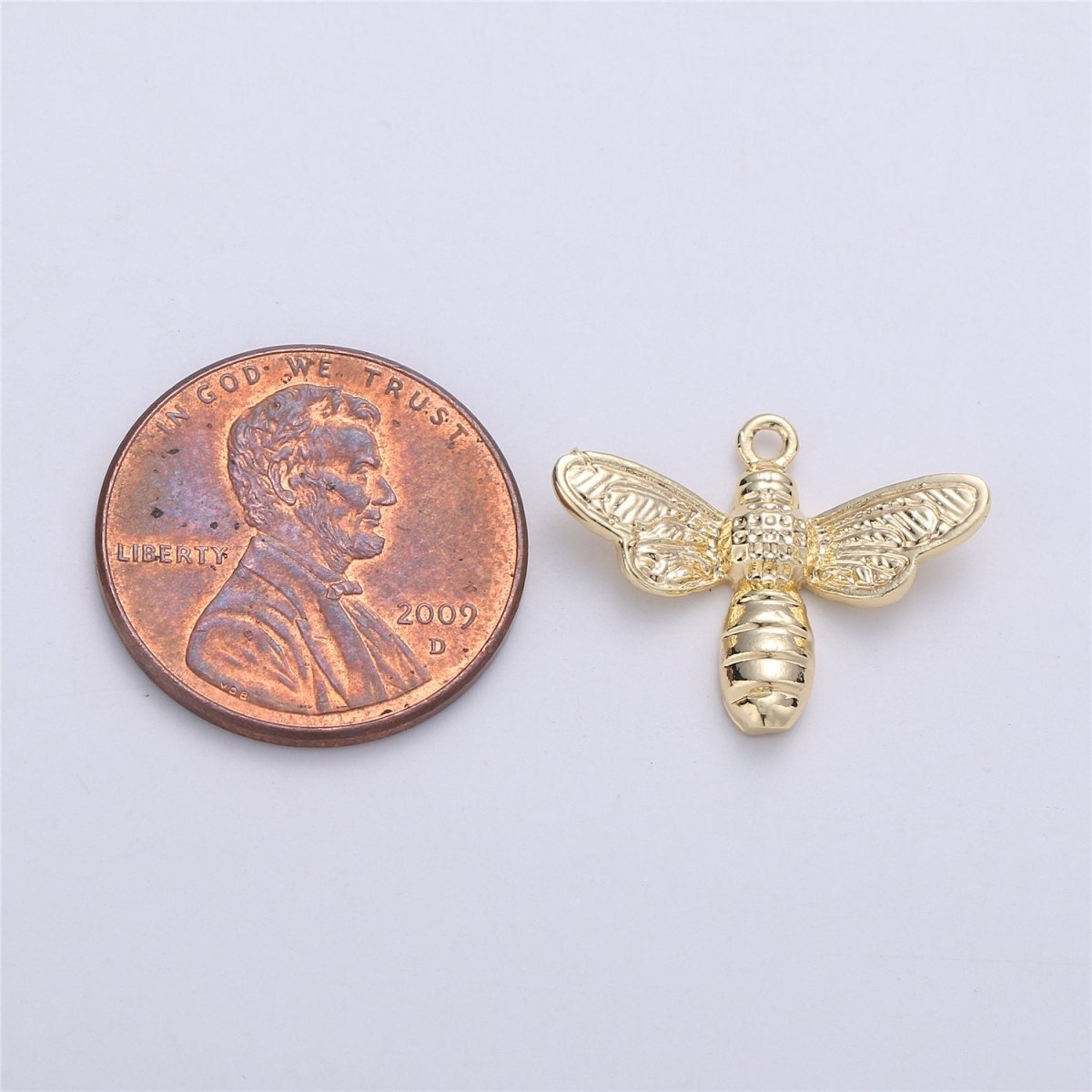 Bee Charm Gold Filled Honeybee Pendant Queen Pendant | C-624 - DLUXCA