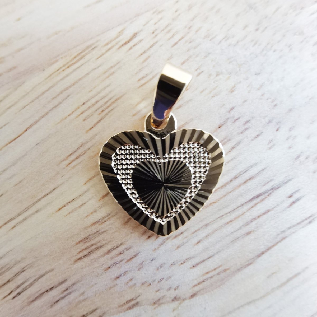 Black Gold Filled Heart Pendants I-837 - DLUXCA