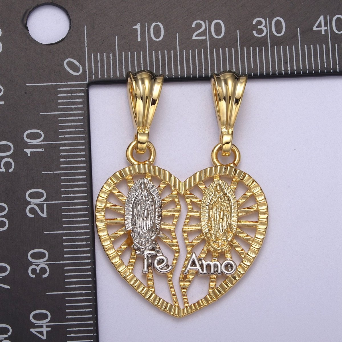 Breakable 24K Gold Filled Guadalupe Virgin Heart "Te Amo" Pendant Necklace - Cadena "Virgen de Guadalupe H-169 - DLUXCA